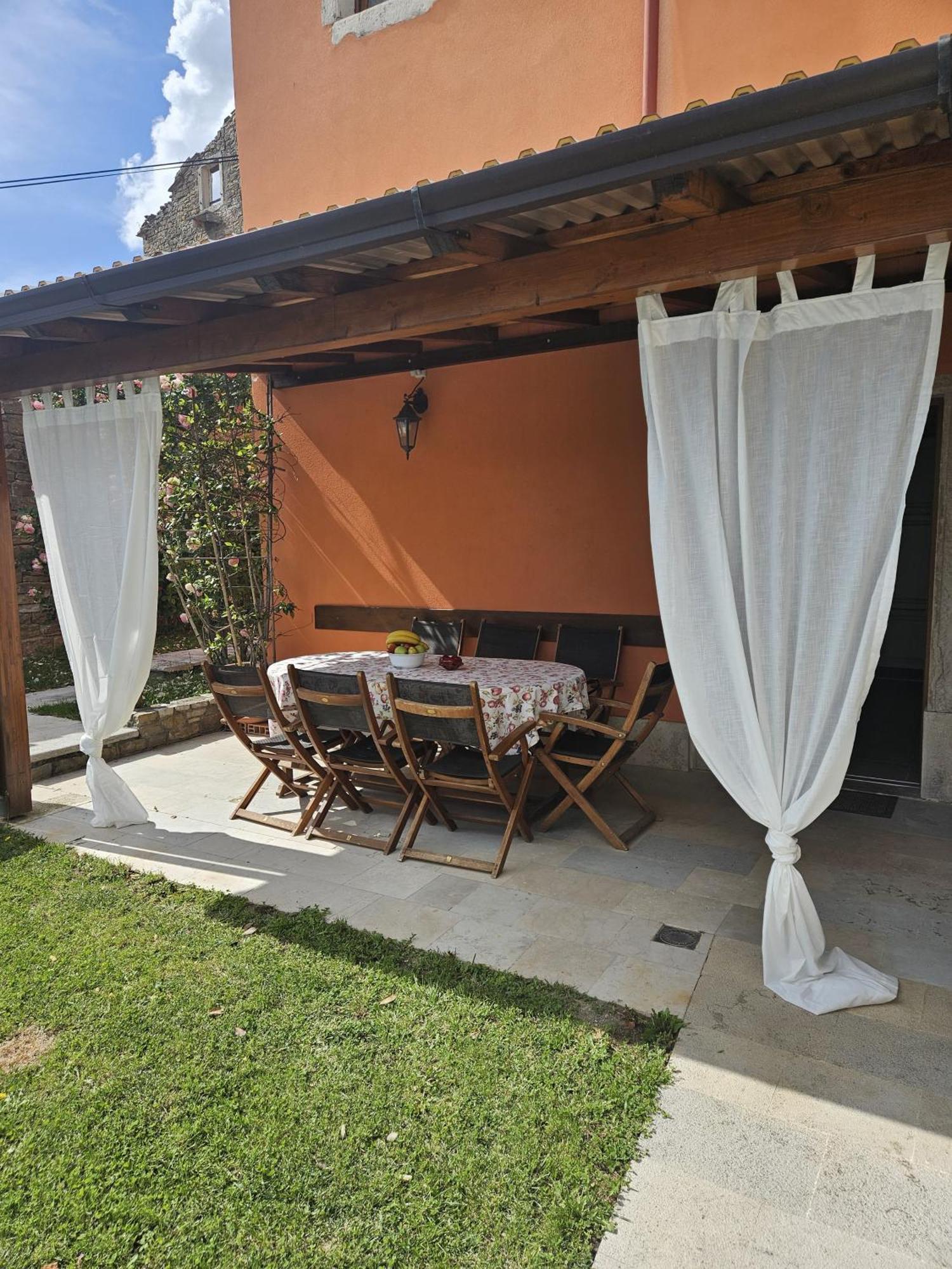 Villa Letizia Oprtalj Exterior photo